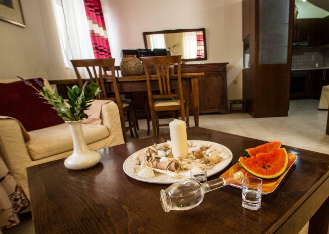 Elizabeth'S Place Heraklion  ภายนอก รูปภาพ